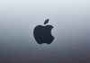 Apple pregătește o gamă extinsă de iPhone cu șase modele noi apple logo on blue surface