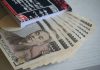 Japonezii au cheltuit 80 de miliarde din rezervele valutare pentru a salva yenul text